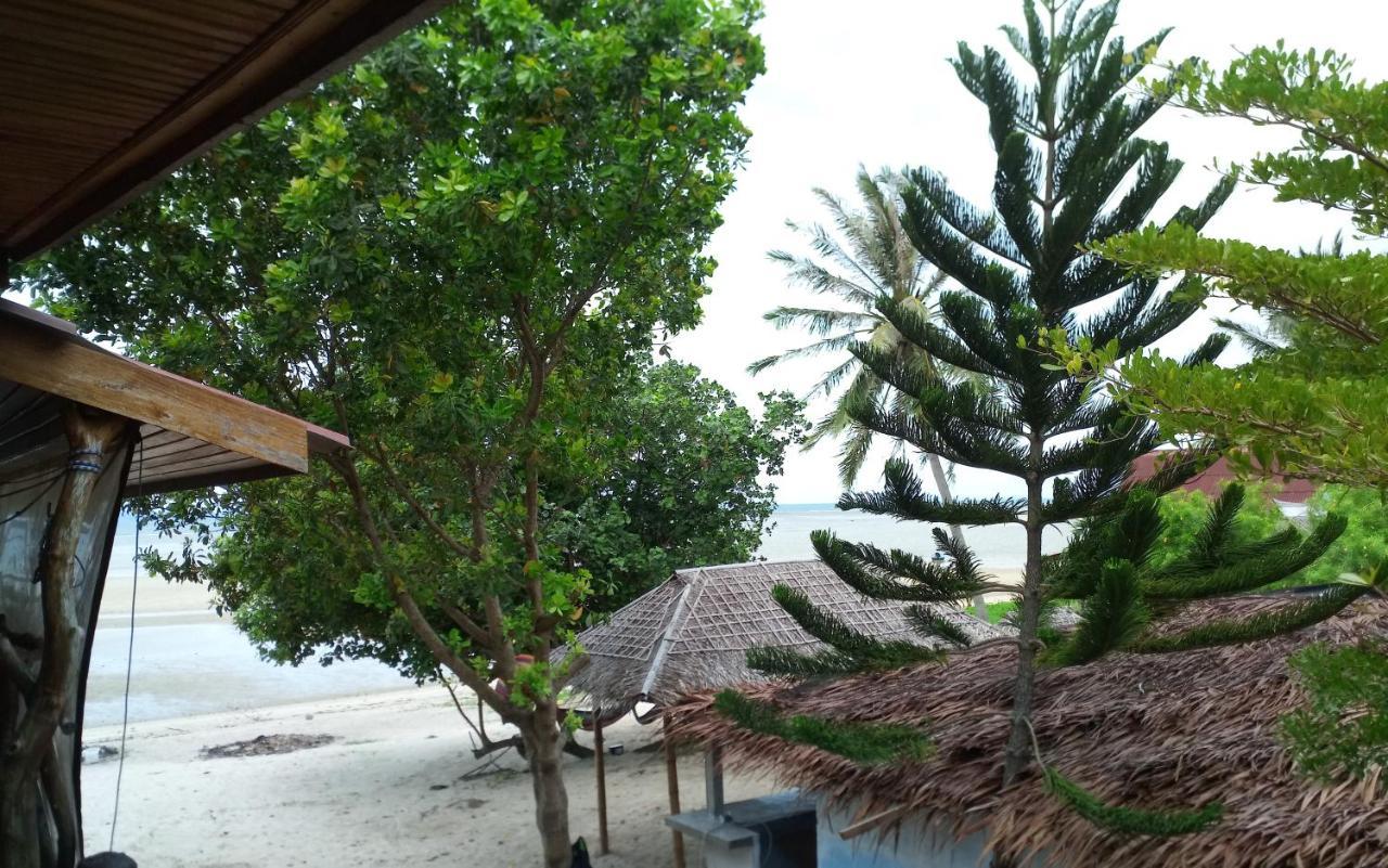 Munchies Bungalows Baan Tai Exterior photo