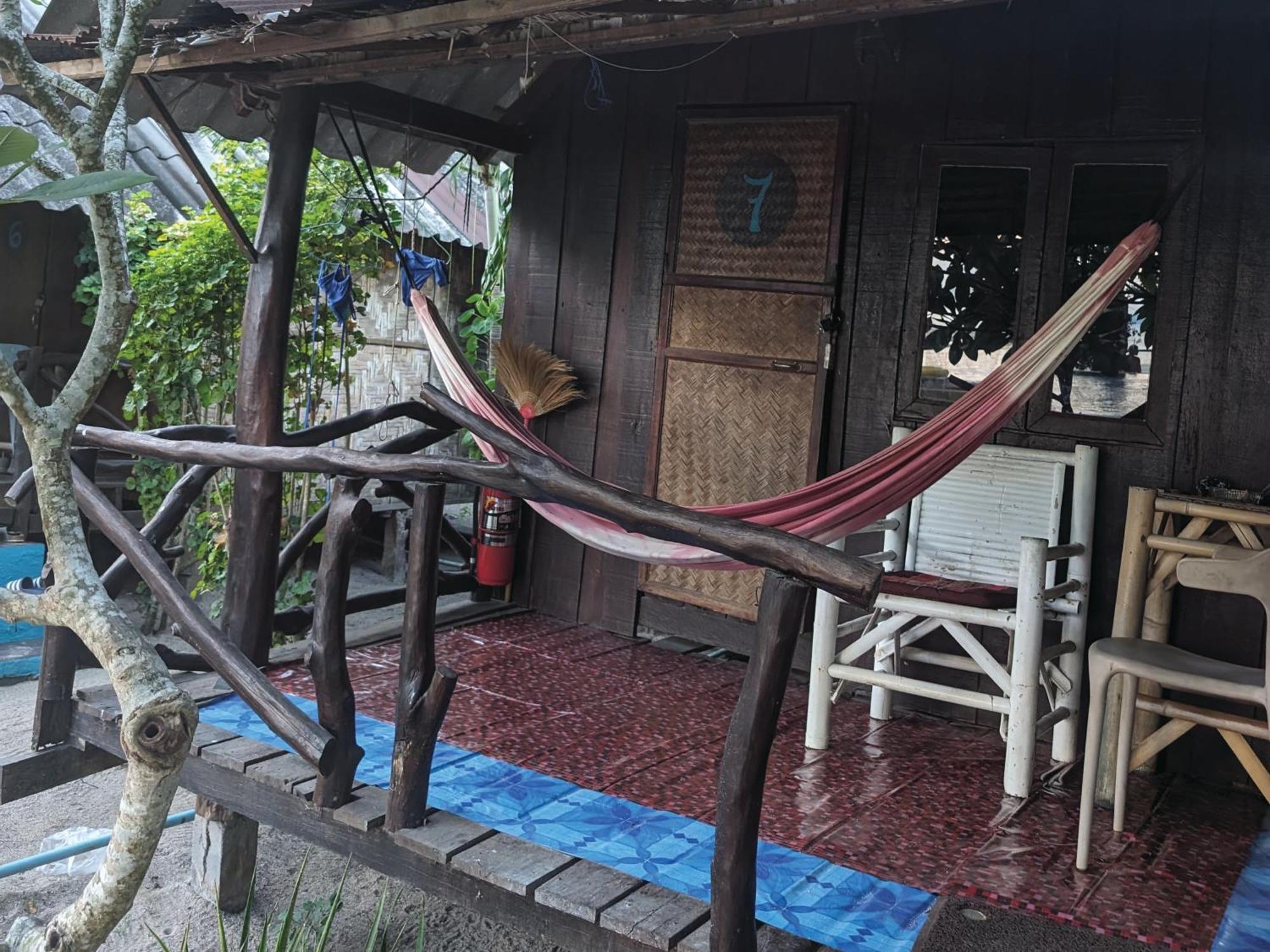 Munchies Bungalows Baan Tai Exterior photo